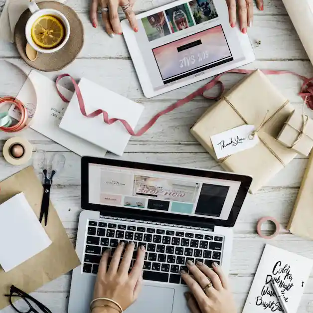 Bureau de travail d'un webdesigner